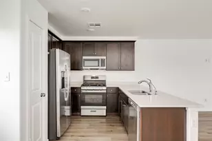 13520 Knights Br Dr, Elgin, TX 78621 - Photo 4