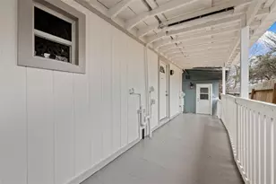 901 Valdez St, Austin, TX 78741 - Photo 10