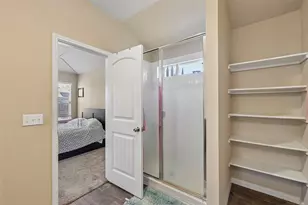 109 San Bernard Trl, Hutto, TX 78634 - Photo 18