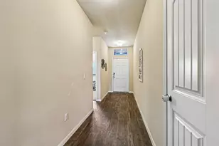 109 San Bernard Trl, Hutto, TX 78634 - Photo 4