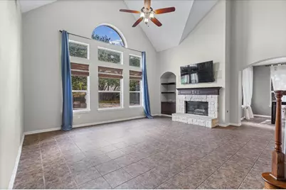 13026 Titus Court, Austin, TX 78732 - Photo 4