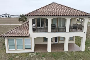 591 E Burgundy St, Port O'Connor, TX 77982 - Photo 38