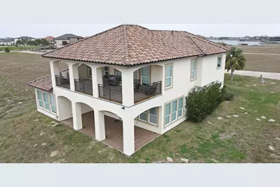 591 E Burgundy Street, Port O'Connor, TX 77982 - Photo 4