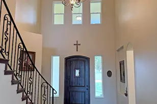 591 E Burgundy St, Port O'Connor, TX 77982 - Photo 6