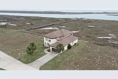 591 E Burgundy Street, Port O'Connor, TX 77982 - Photo 2