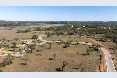 4 Creek Hollow Way, Spicewood, TX 78669 - Photo 8