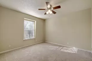 1704 E M. Franklin Ave, Austin, TX 78721 - Photo 10