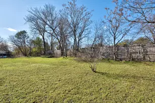 1704 E M. Franklin Ave, Austin, TX 78721 - Photo 18