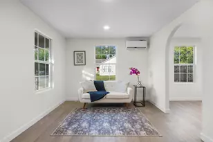 836 W Bell Ave, Rockdale, TX 76567 - Photo 1