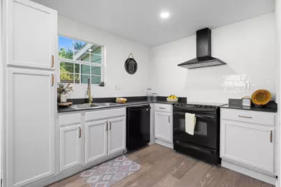 836 W Bell Avenue, Rockdale, TX 76567 - Photo 8