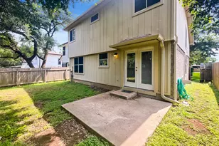 7521 Peabody Dr, Austin, TX 78729 - Photo 30