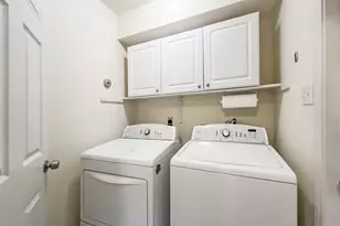 7521 Peabody Dr, Austin, TX 78729 - Photo 28