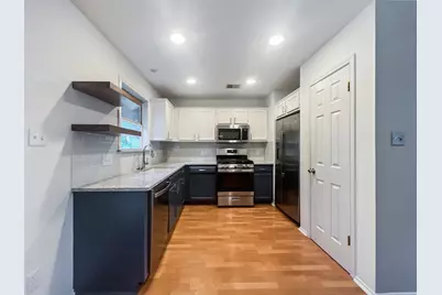 7521 Peabody Drive, Austin, TX 78729 - Photo 8