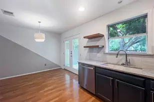 7521 Peabody Dr, Austin, TX 78729 - Photo 10