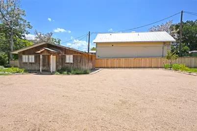 2221 Gruene Rd Road, New Braunfels, TX 78130 - Photo 34