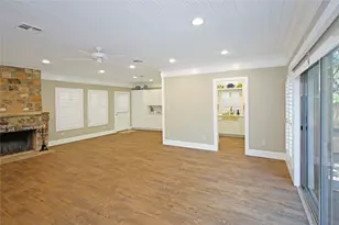 2221 Gruene Rd Rd, New Braunfels, TX 78130 - Photo 12