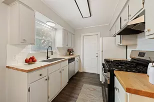 1810 Mearns Meadow Blvd, Austin, TX 78758 - Photo 4