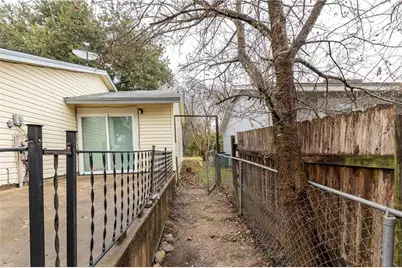 2325 Bendridge Trail, Austin, TX 78744 - Photo 24