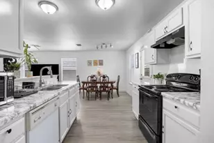 8710 Davis Oaks Trail, Austin, TX 78748 - Photo 8