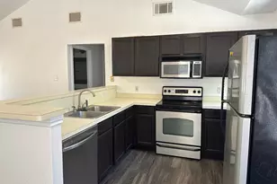146 Waikakaaua Dr, Bastrop, TX 78602 - Photo 6