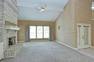 10215 River Plantation Dr, Austin, TX 78747 - Photo 16