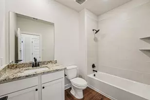 517 W Luna Blue Ln, Jarrell, TX 76537 - Photo 10