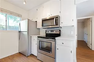 607 E 43rd St, Austin, TX 78751 - Photo 2