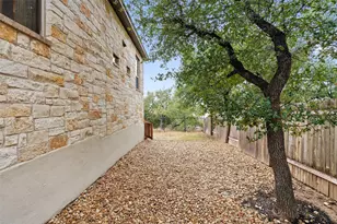 22104 Verbena Pkwy, Spicewood, TX 78669 - Photo 38