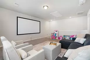 22104 Verbena Pkwy, Spicewood, TX 78669 - Photo 24