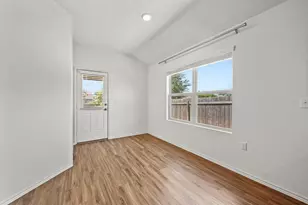 10404 Premier Park St, Austin, TX 78747 - Photo 12