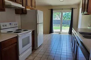 2210 N Celia Dr, Cedar Park, TX 78613 - Photo 2