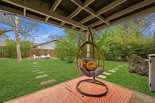 5114 Emerald Forest Dr, Austin, TX 78745 - Photo 12