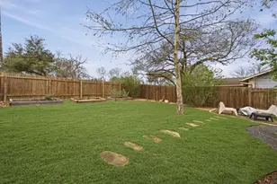 5114 Emerald Forest Dr, Austin, TX 78745 - Photo 14