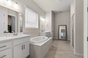 460 Constitution Wy, Kyle, TX 78640 - Photo 20