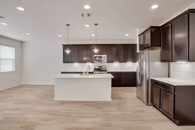 9201 White Coral Drive, Austin, TX 78729 - Photo 8