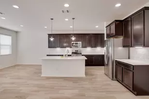 9201 White Coral Dr, Austin, TX 78729 - Photo 8