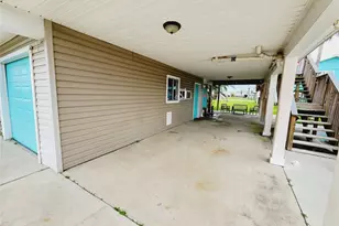 16607 Henry Morgan Rd, Jamaica Beach, TX 77554 - Photo 30