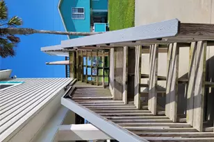 16607 Henry Morgan Rd, Jamaica Beach, TX 77554 - Photo 22