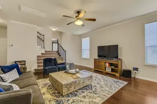 409 S Meadowlark St, Lakeway, TX 78734 - Photo 8