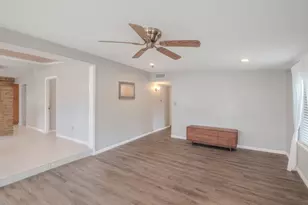 505 W Crestland Dr, Austin, TX 78752 - Photo 8