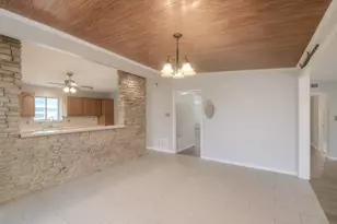 505 W Crestland Dr, Austin, TX 78752 - Photo 10
