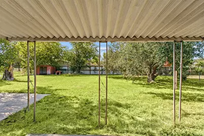 160 Gaeke Street, Giddings, TX 78942 - Photo 20