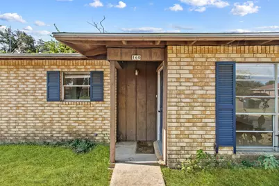 160 Gaeke Street, Giddings, TX 78942 - Photo 4