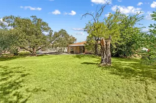 160 Gaeke St, Giddings, TX 78942 - Photo 24