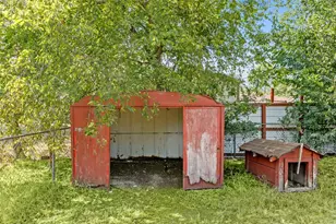 160 Gaeke St, Giddings, TX 78942 - Photo 28