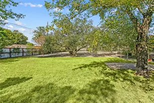 160 Gaeke St, Giddings, TX 78942 - Photo 26