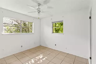 160 Gaeke St, Giddings, TX 78942 - Photo 16