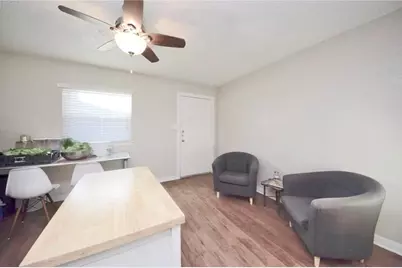 2401 Manor Road #132A, Austin, TX 78722 - Photo 2