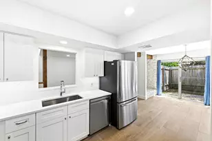 6202 Laurel Valley Dr, Austin, TX 78731 - Photo 8