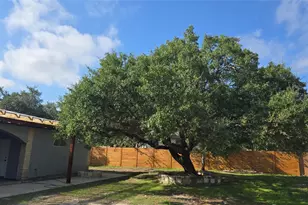 17621 Stacey Ln, Lago Vista, TX 78645 - Photo 26